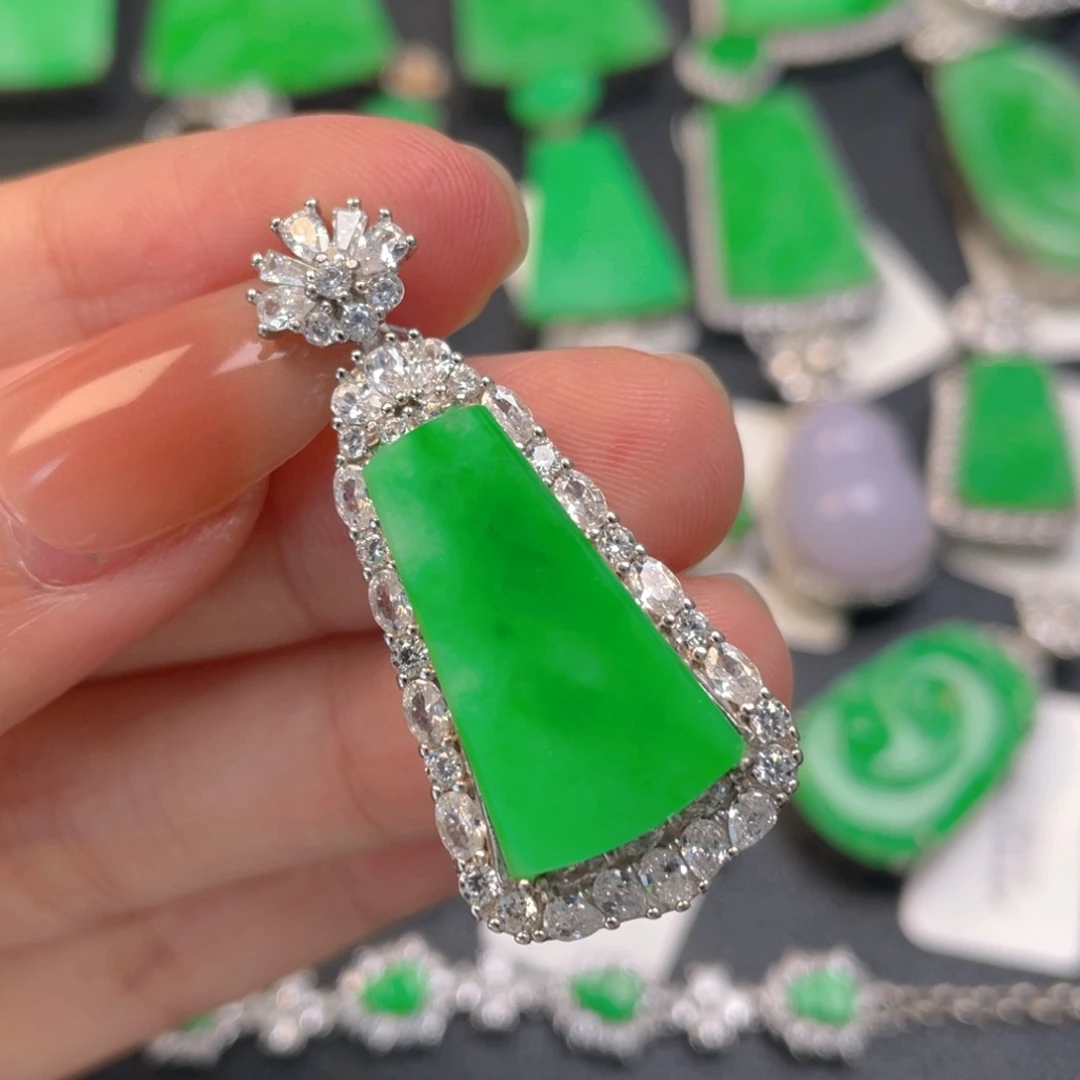 翡翠银S925镶嵌颈饰