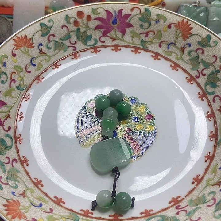 八***爷瓷片翡翠精品吊坠