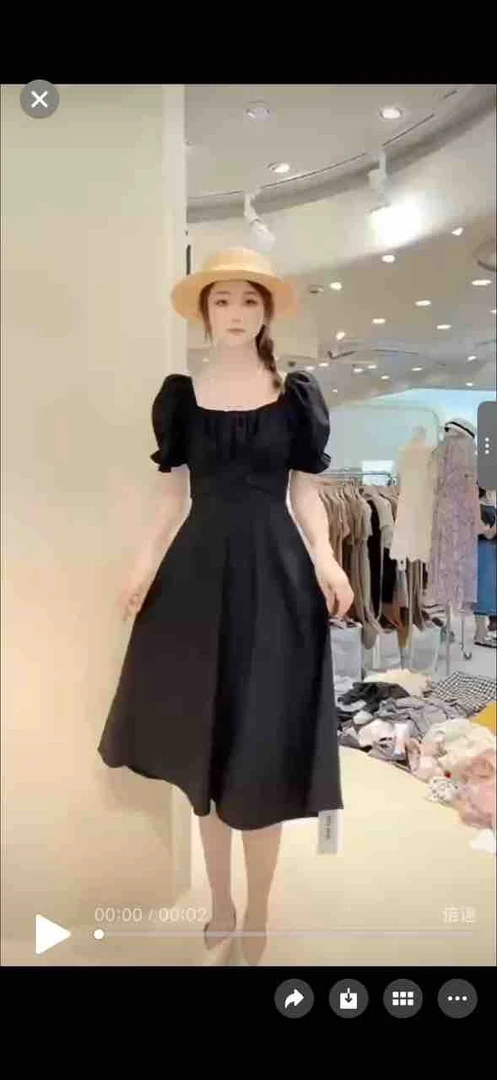 画朴法式赫本风连衣裙女装2025夏季新款黑色短袖方领收腰a字裙潮