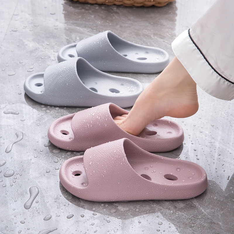 2025新款浴室漏水拖鞋女居家室内洗澡防滑浴室速干舒适情侣拖鞋男
