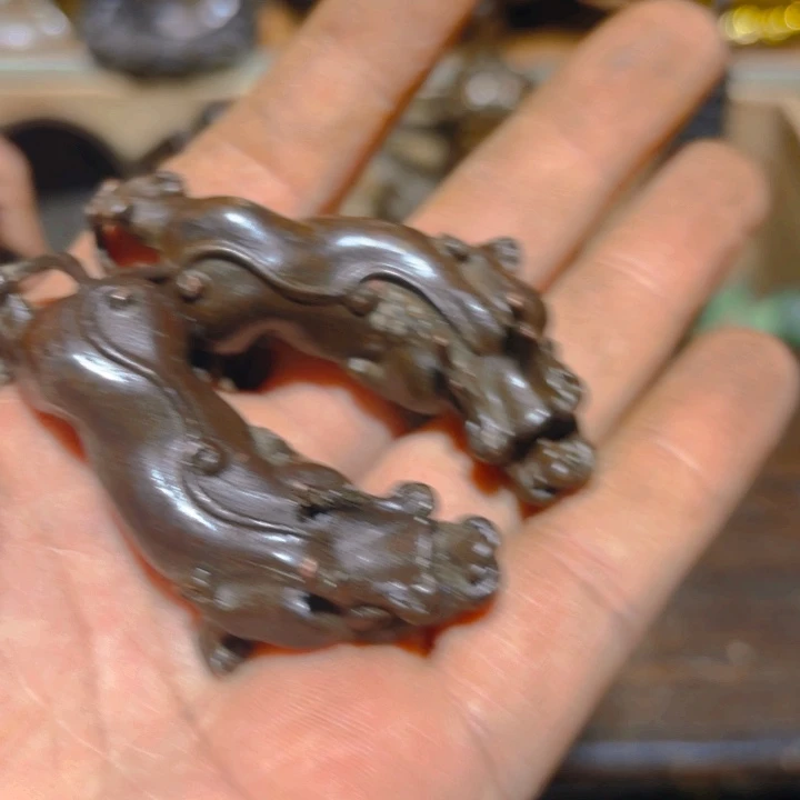 铜的。全清了。一件不留！不磨叽