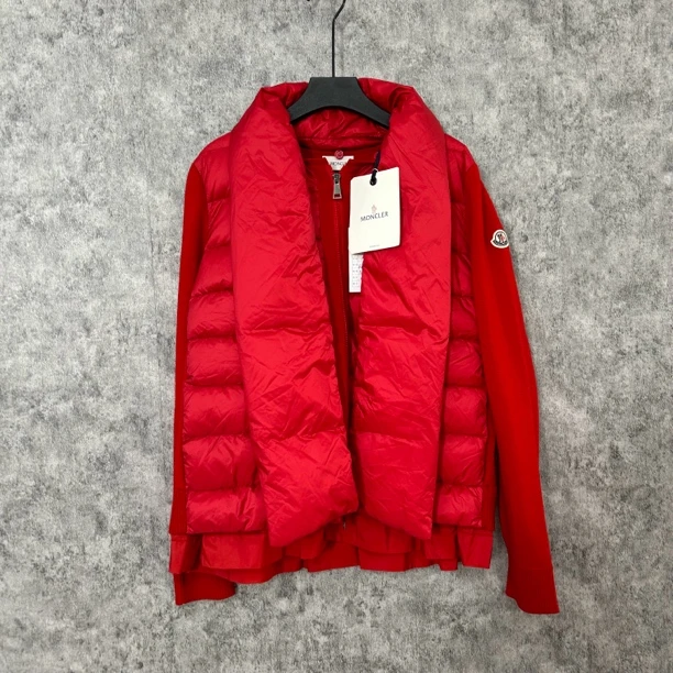 未使用 MONCLER moncler红色拼接羽绒服