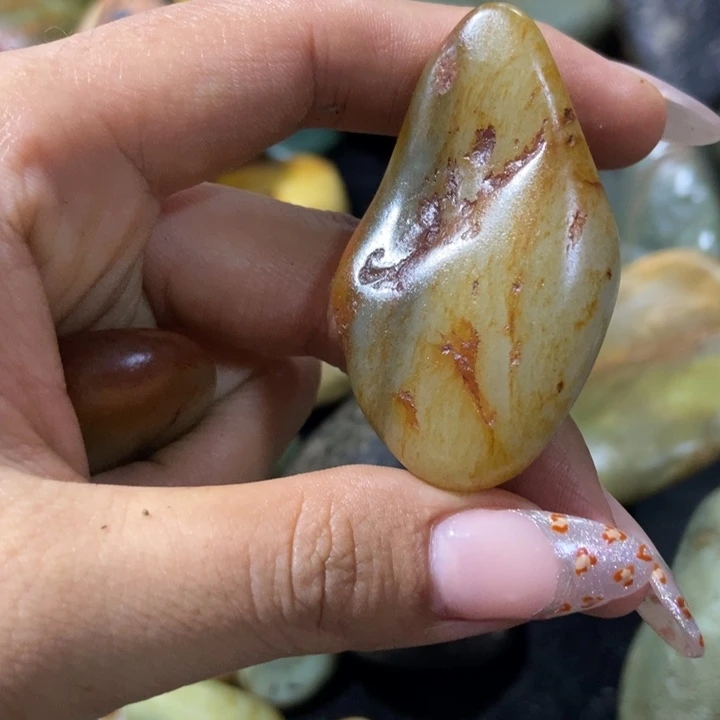 未镶嵌和田玉（糖玉）挂件