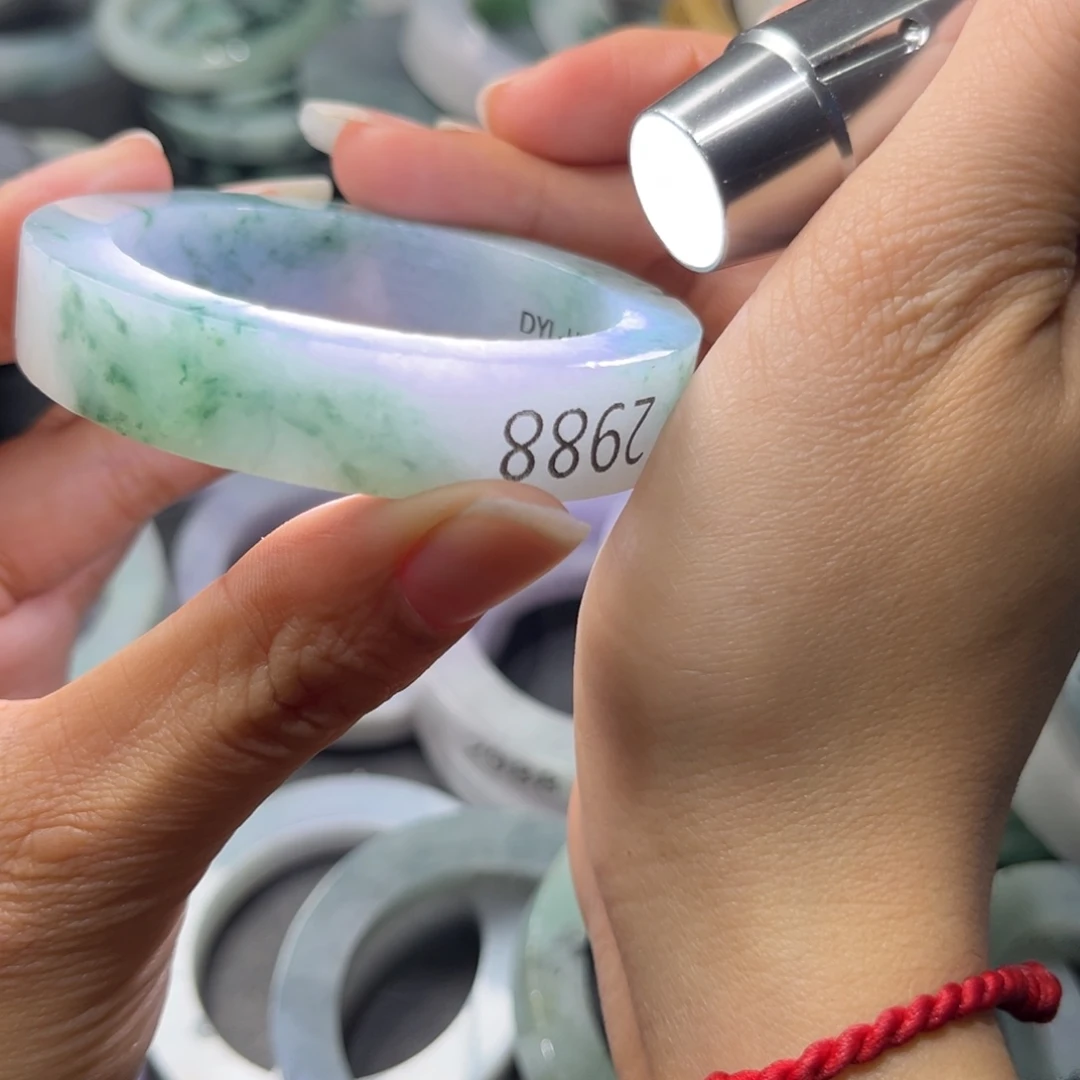 定制翡翠手镯未镶嵌