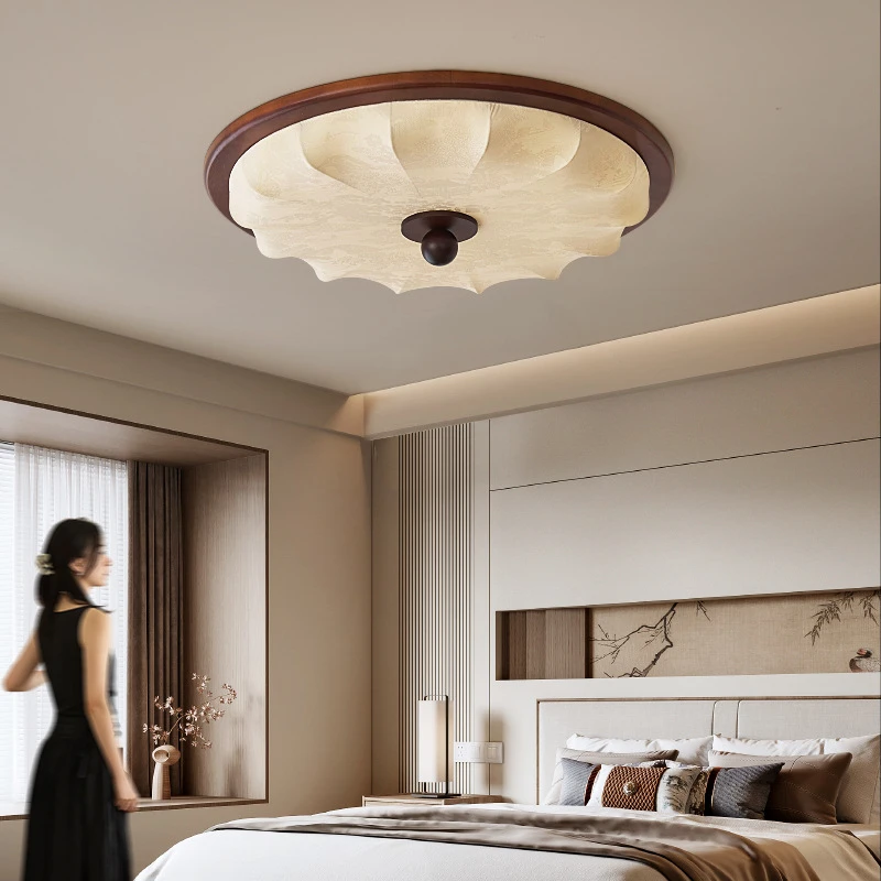 中古风侘寂实木复古卧室吸顶灯护眼房间高级感大气家用主卧吸顶灯