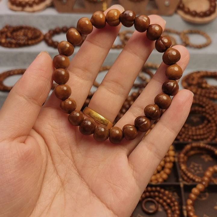 果皮天然库克精挑屁桃8*9单圈手串