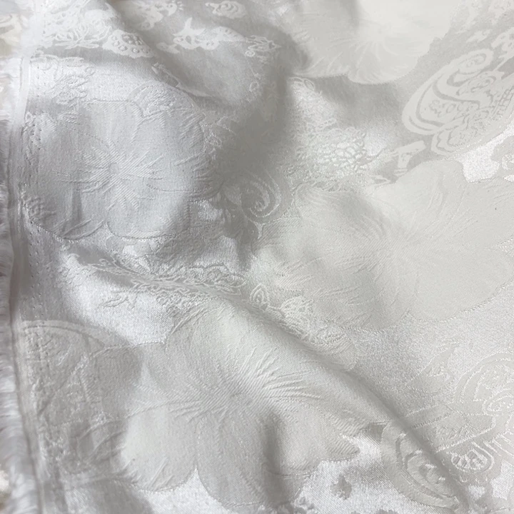 棉混纺白色提花缎1米