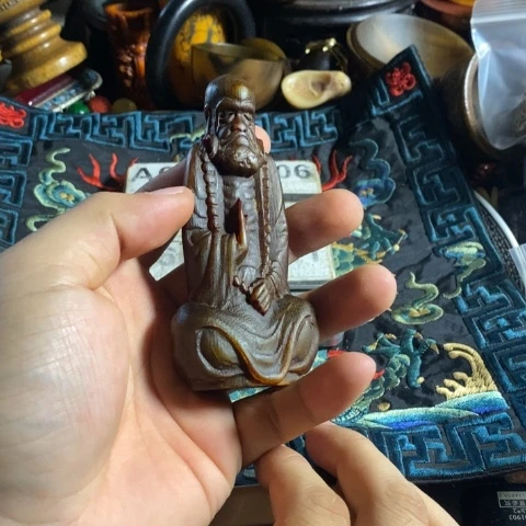 瓷片自**在寻呼台的人也太少见啦