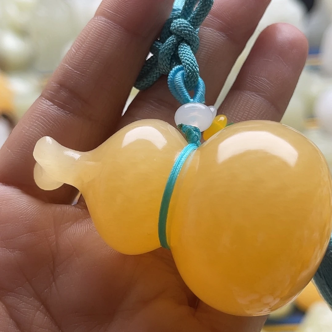 小***星玉天然桌面小摆件