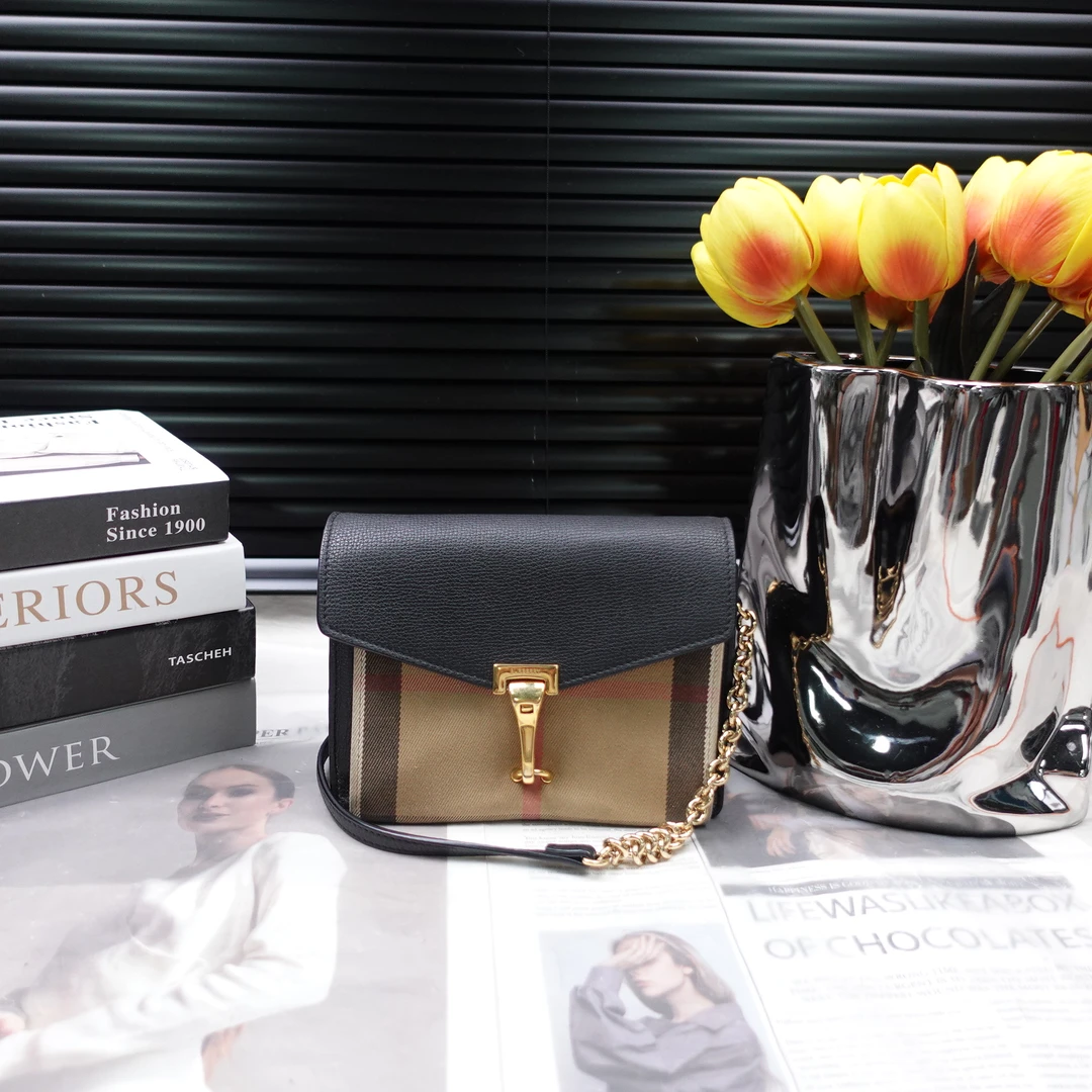 95新 BURBERRY/博柏利 单肩包/T10288668