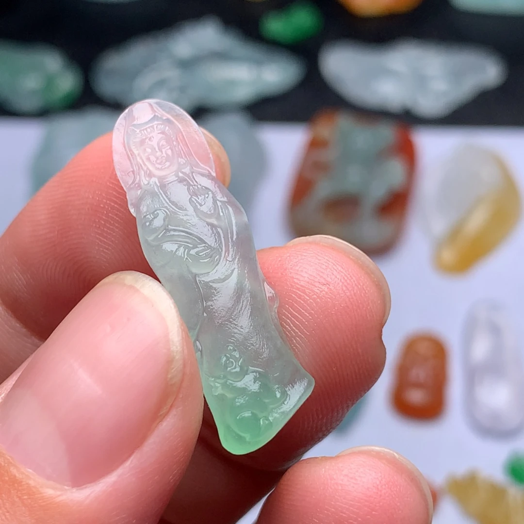 定制翡翠未镶嵌观音