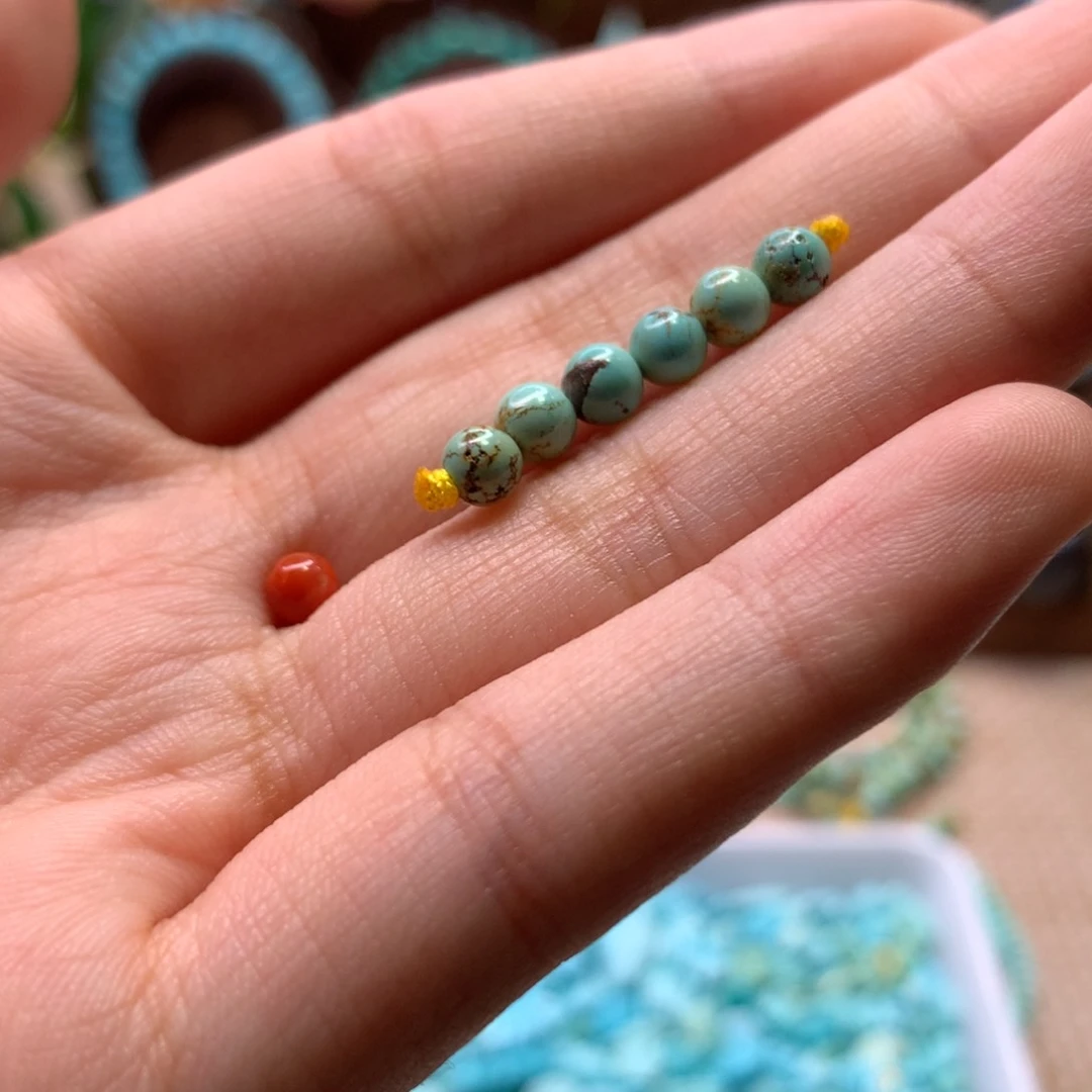 南红玛瑙配饰未镶嵌