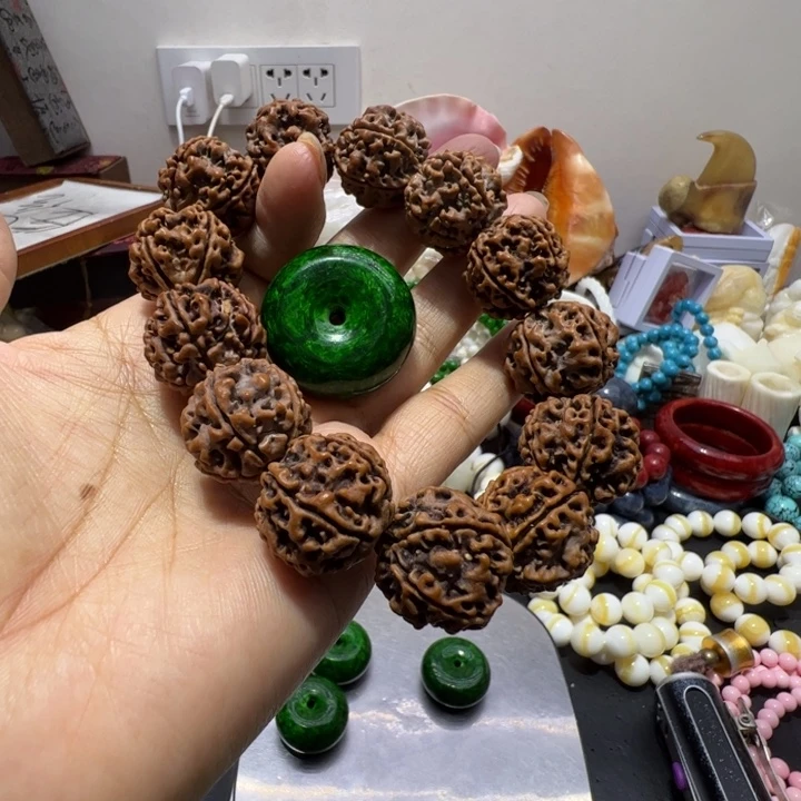 木质非金属绿秋平安扣