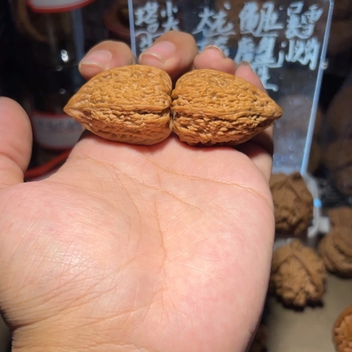 文玩核桃把件29.31.40塔尖