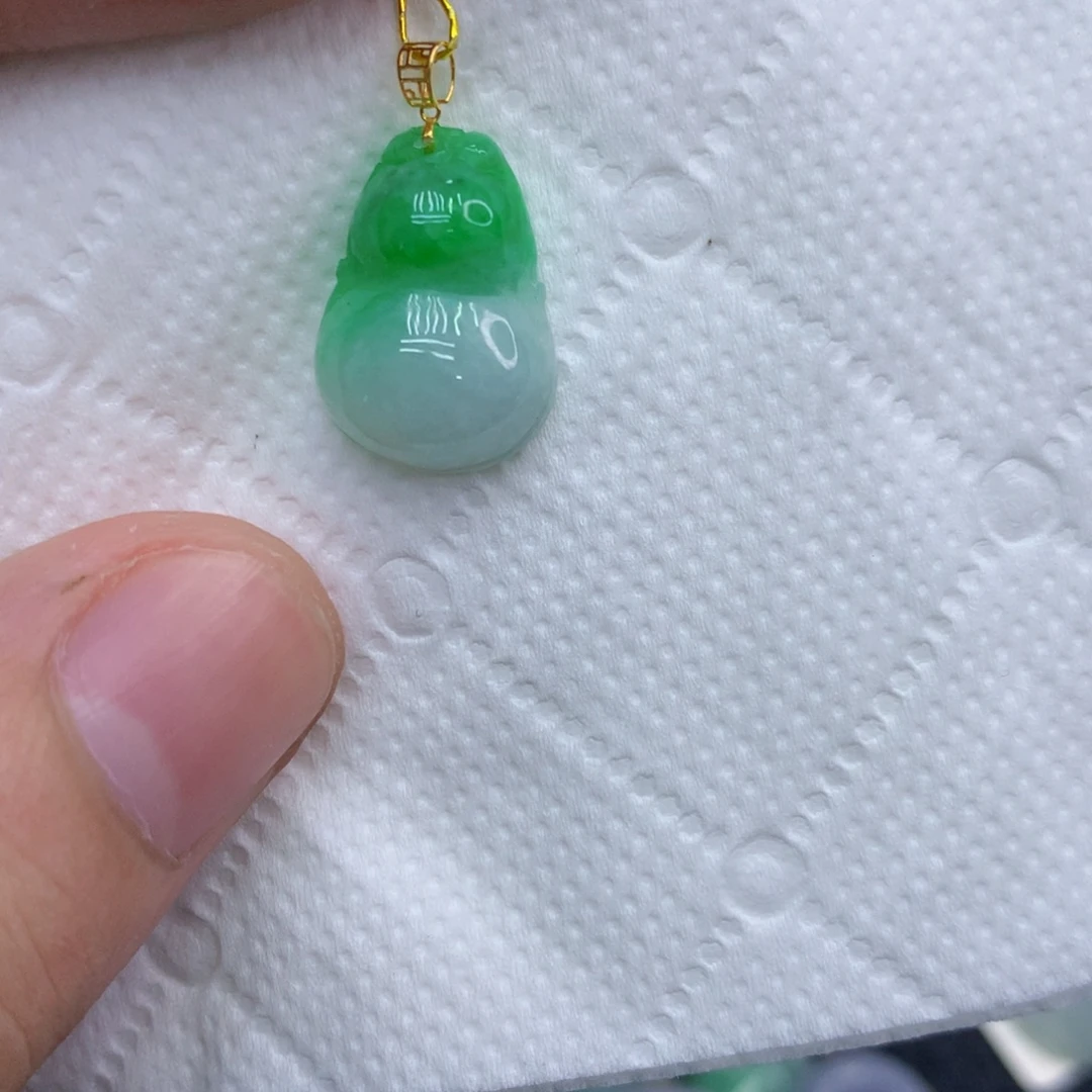 颈饰18K金镶嵌翡翠