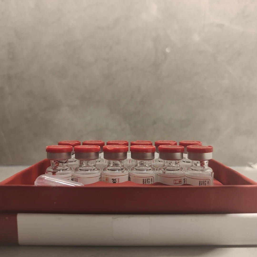 瑞红色密集修复精华