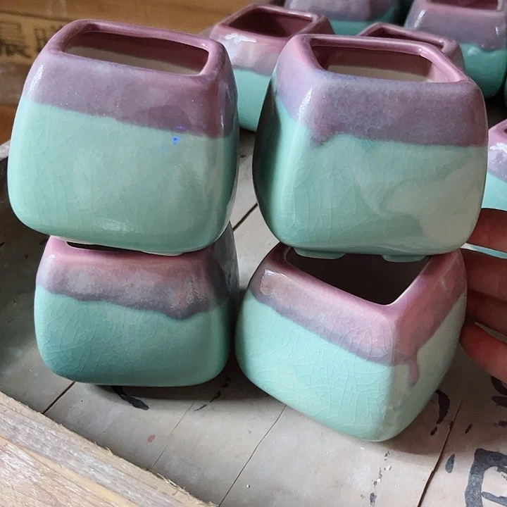 多肉绿植陶瓷花盆9.9包邮，有孔