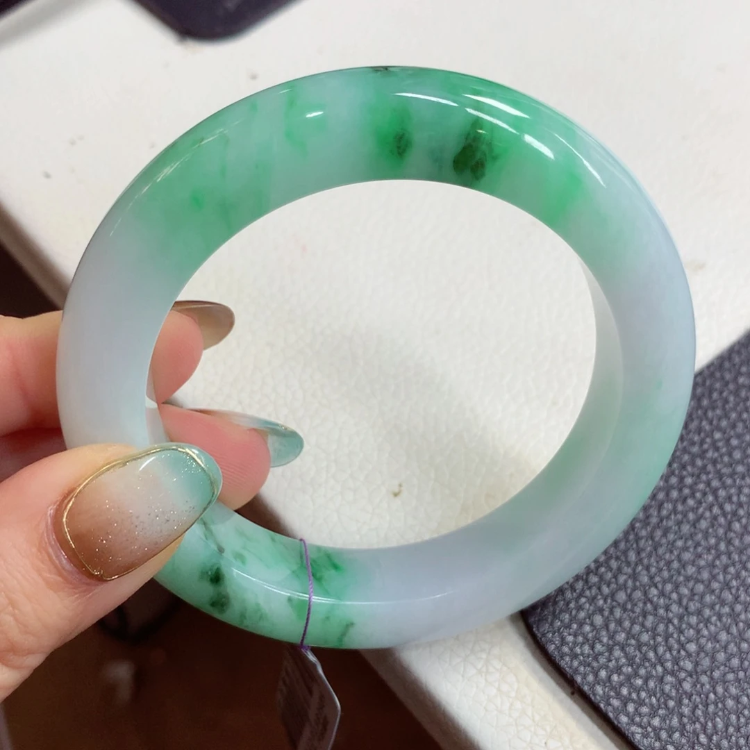 未镶嵌手镯翡翠缅甸