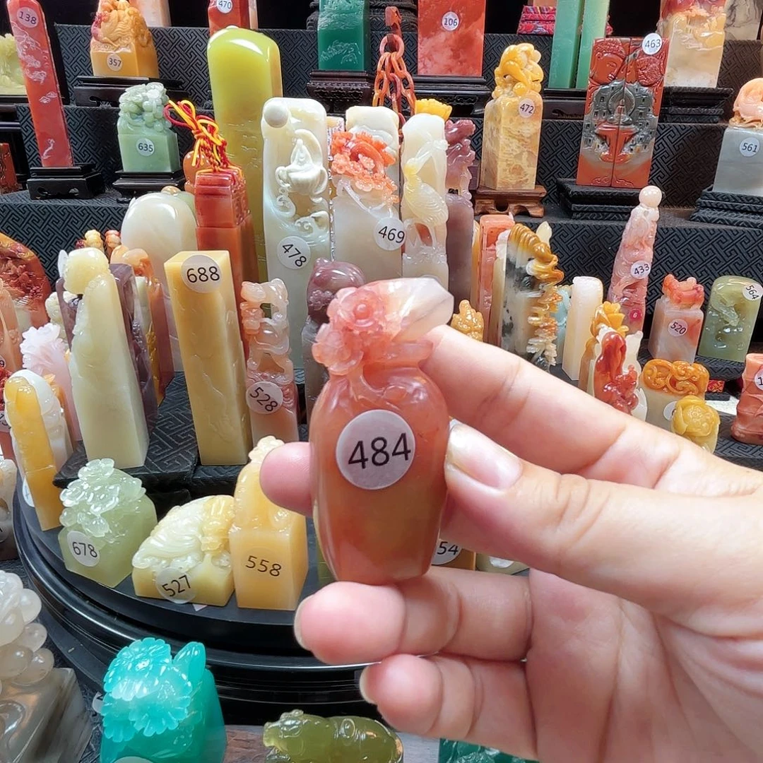 寿山石其他梅花花瓶
