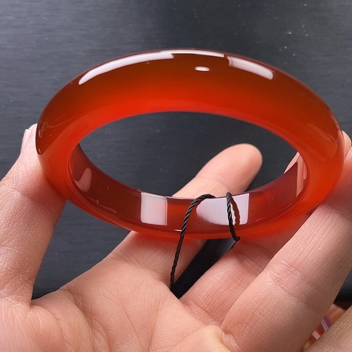 玛瑙/玉髓未镶嵌手镯56圈口