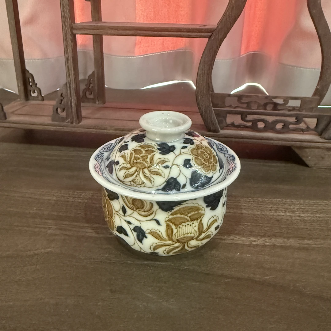 【非遗甄选】立勤堂釉里金牡丹布袋盖碗（YLJ-GW-119）