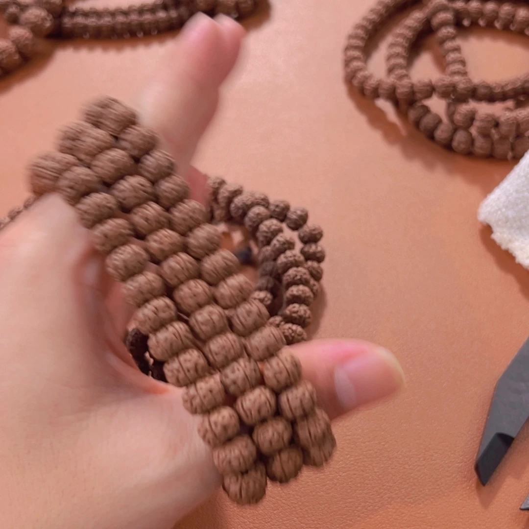 小***佬吊坠金刚菩提老树王108