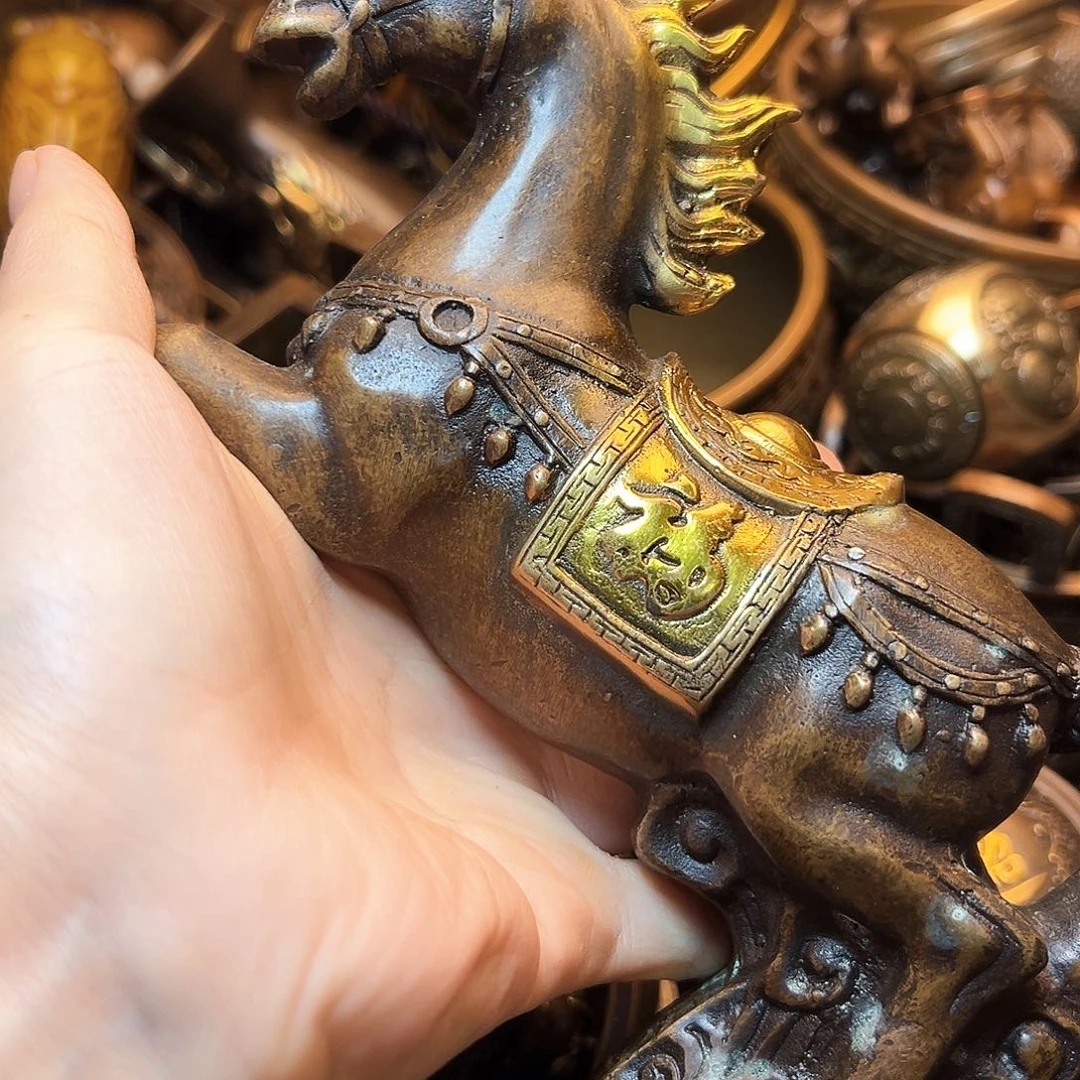 精美铜器工艺品等