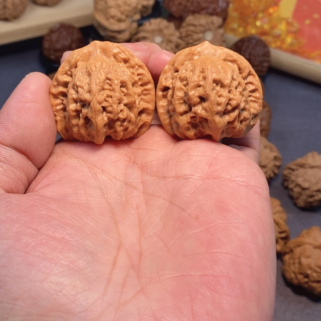 文玩核桃把件福利款39尺挂月峰佛肚