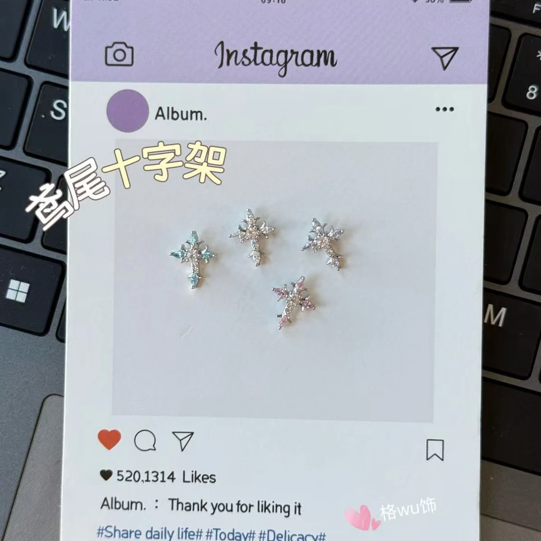 钛钢锆石耳饰 炫酷荆棘鸢尾十字架耳钉耳蜗耳骨钉 轻奢甜酷百搭