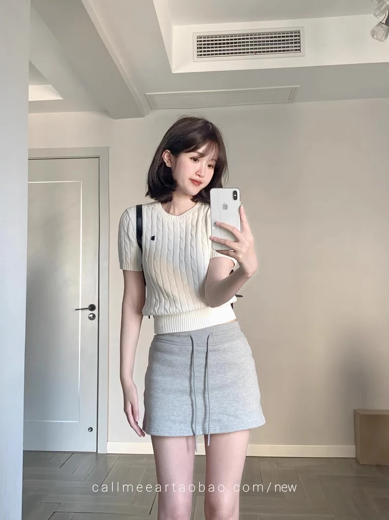 圆领小麻花针织短袖上衣女春夏薄款刺绣针织衫女韩系短袖上衣