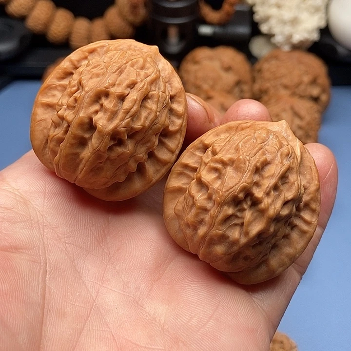 文玩核桃把件全品大红袍