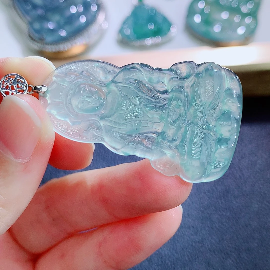 翡翠未镶嵌颈饰翡翠