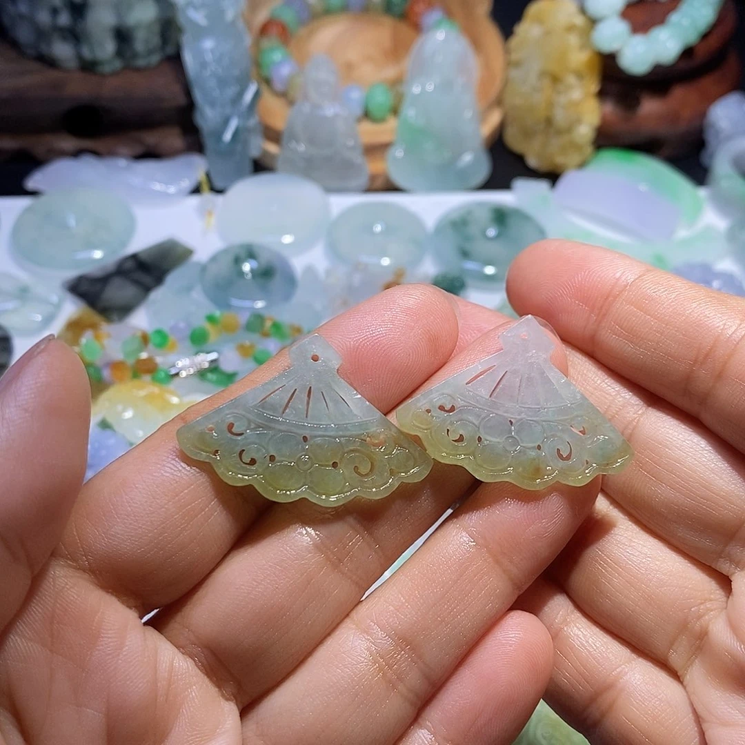未镶嵌定制翡翠一对
