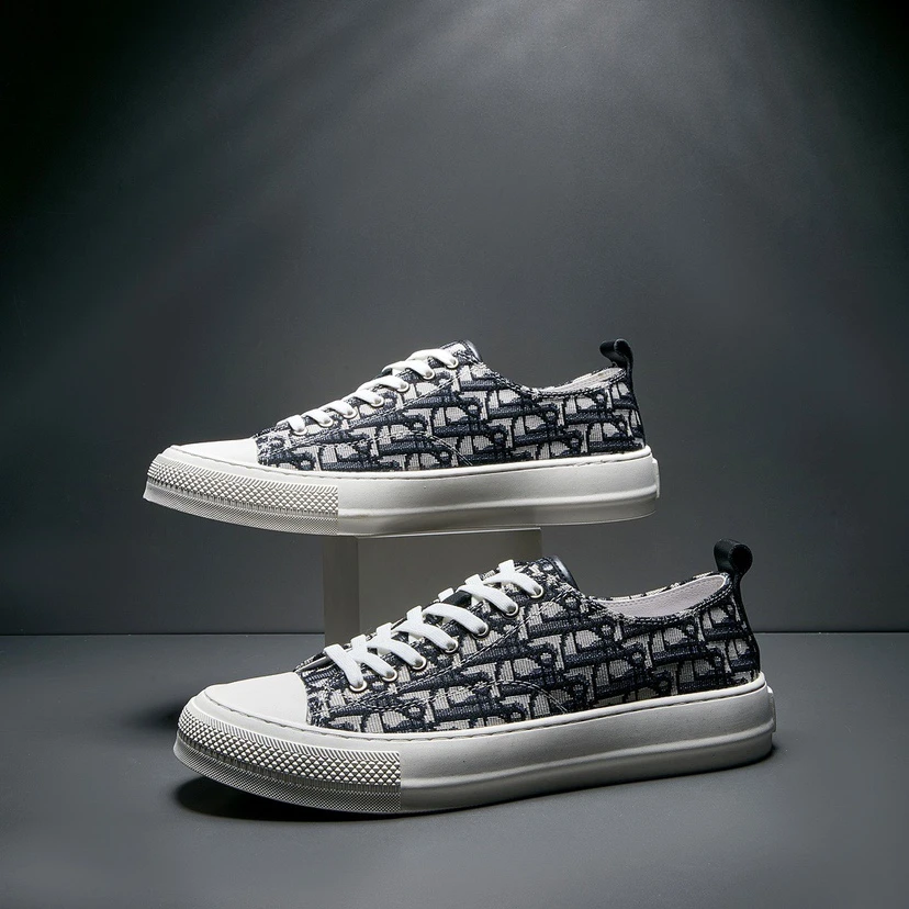 Louis Fordea/路易弗狄男士休闲皮鞋刺绣帆布鞋轻奢男鞋高端板鞋