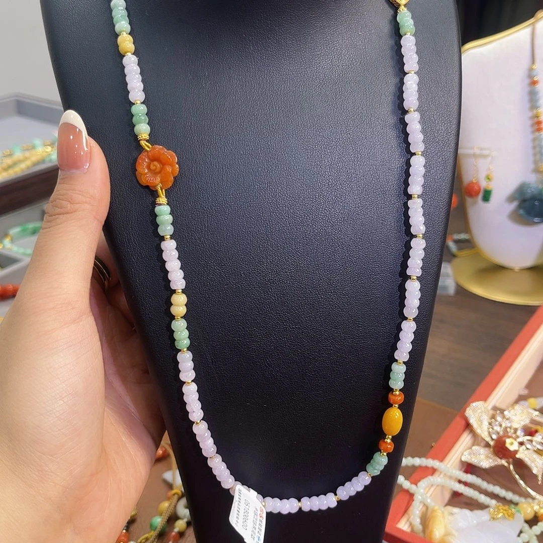 翡翠未镶嵌颈饰四圈手链