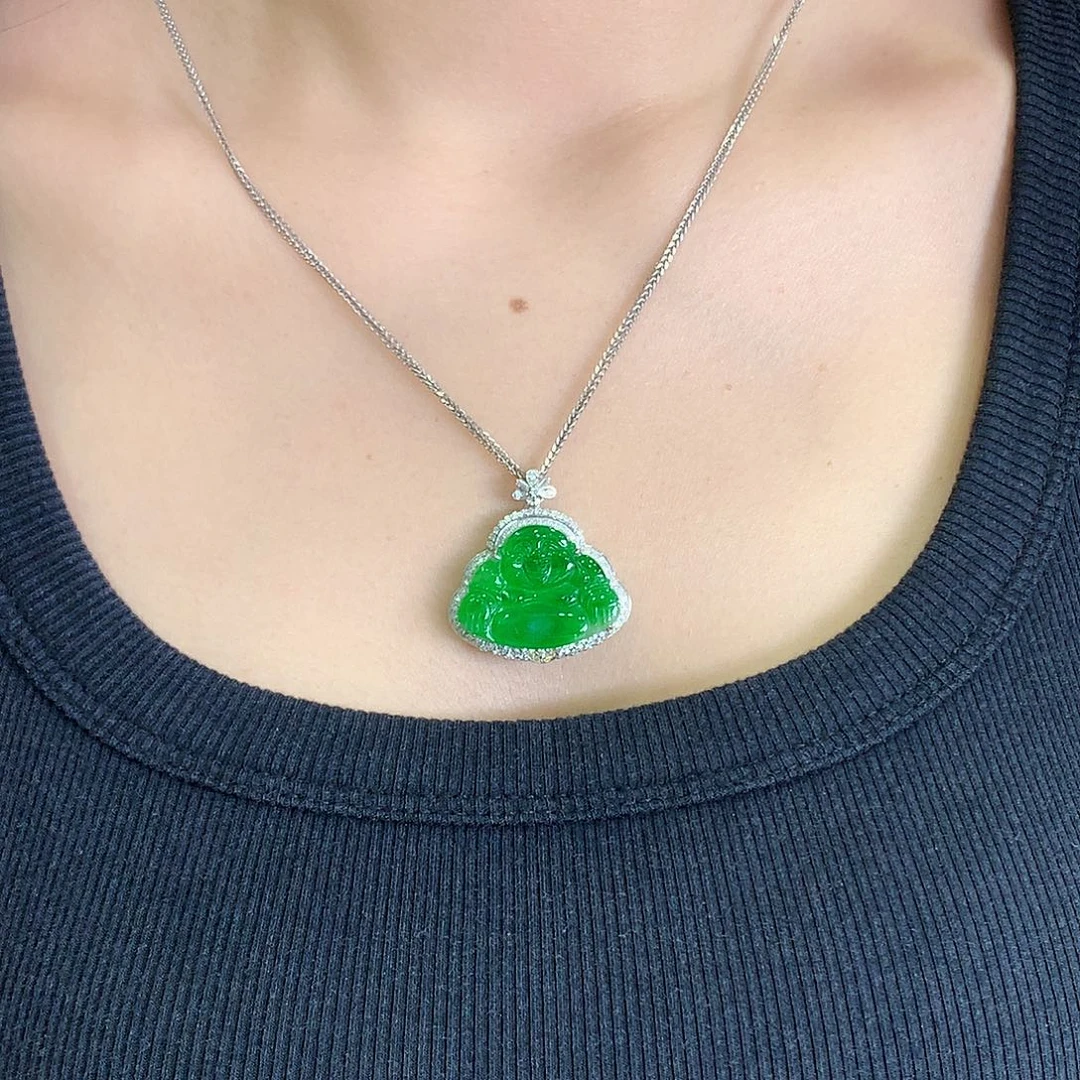 翡翠18K金镶嵌颈饰