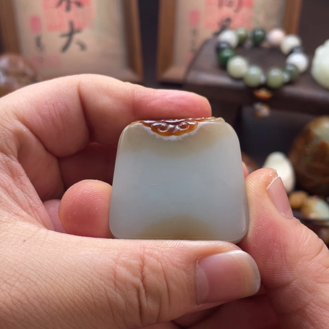 和田玉未镶嵌挂件