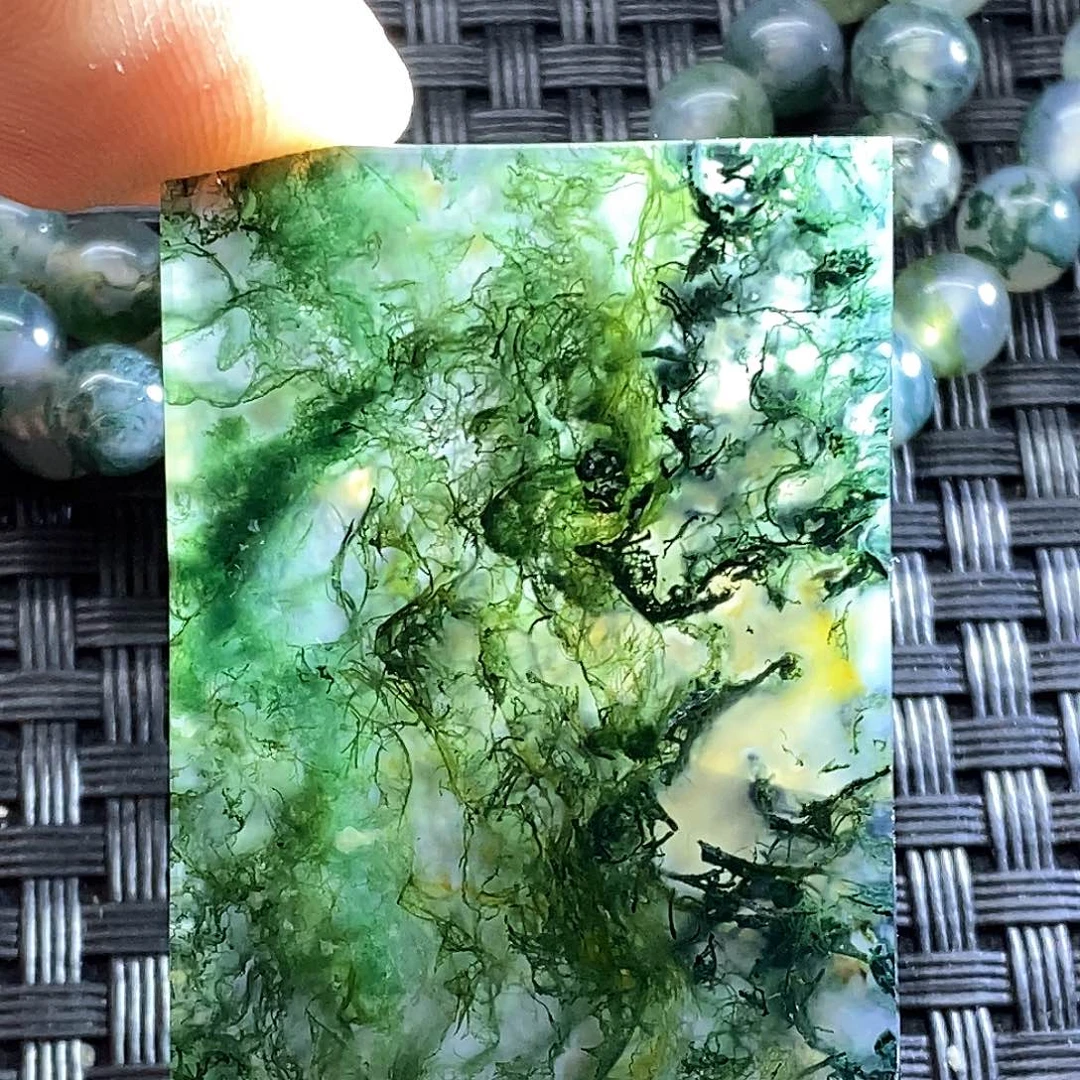 未镶嵌颈饰玛瑙/玉髓渔*