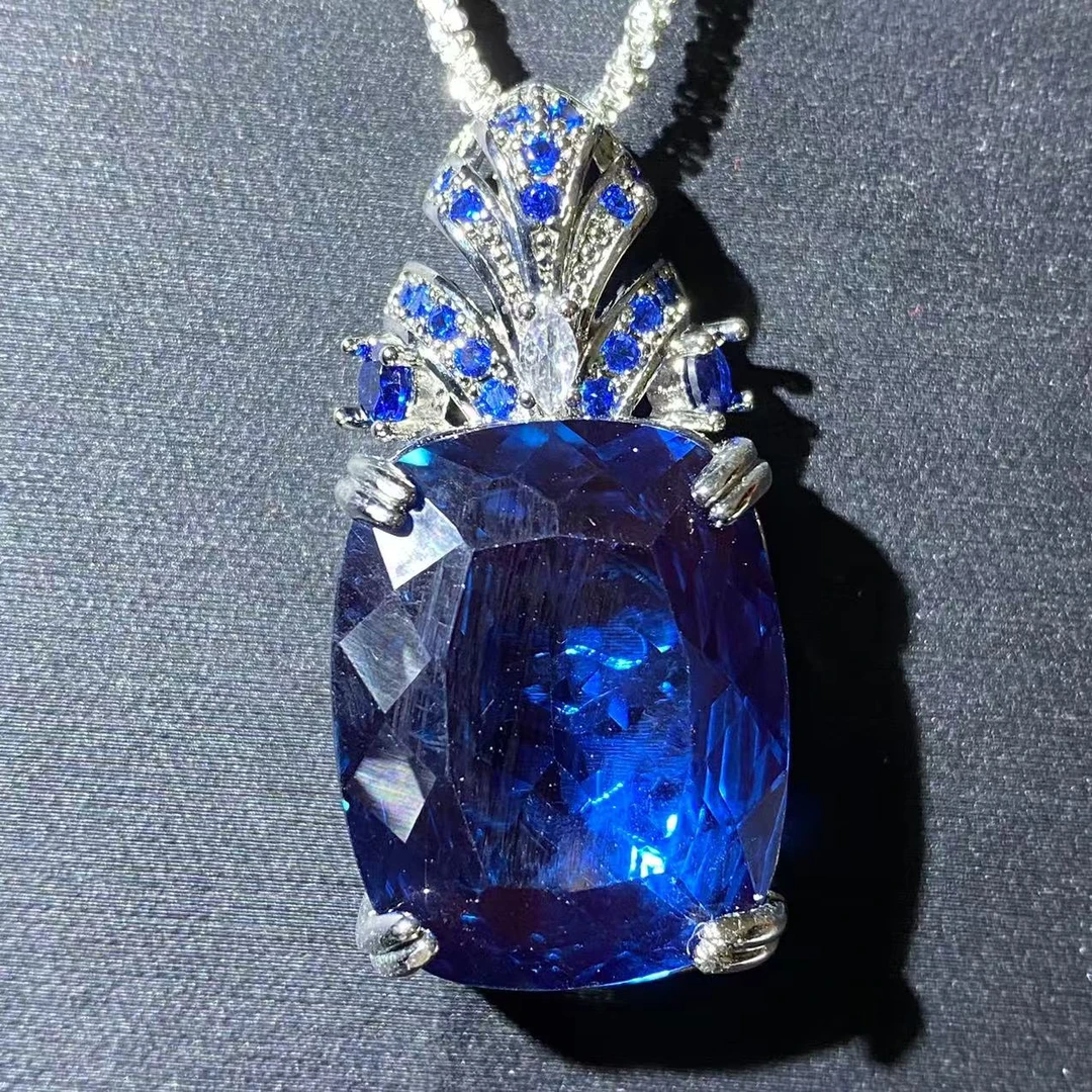 精选q31-典藏轻奢-重工豪华吊坠