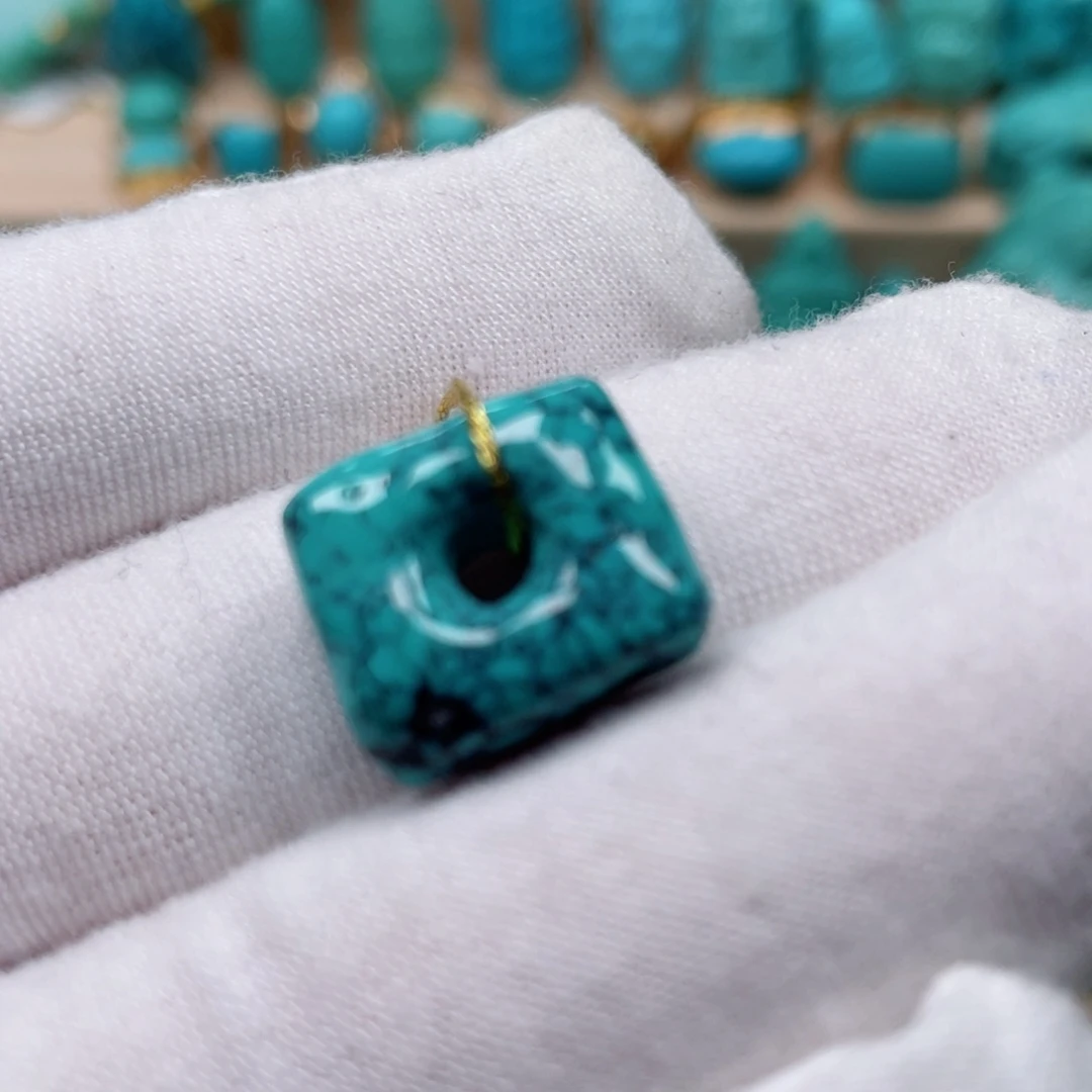 绿松石珠宝奇石未镶嵌