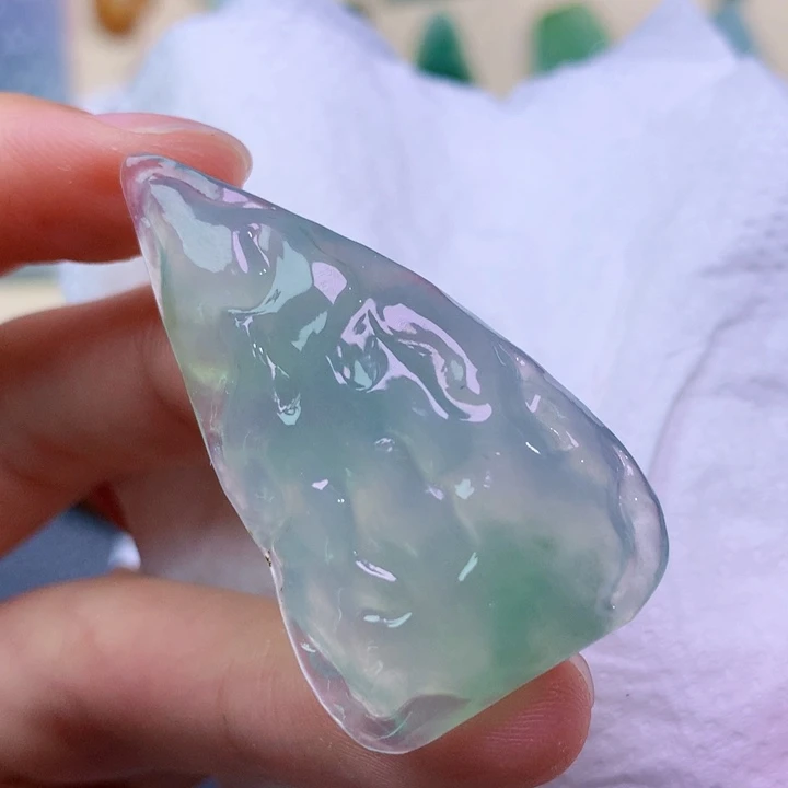 翡翠未镶嵌吊坠(不含链) 2324