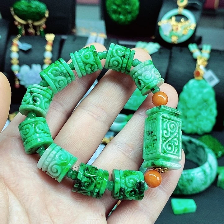 翡翠颈饰未镶嵌追**好手链