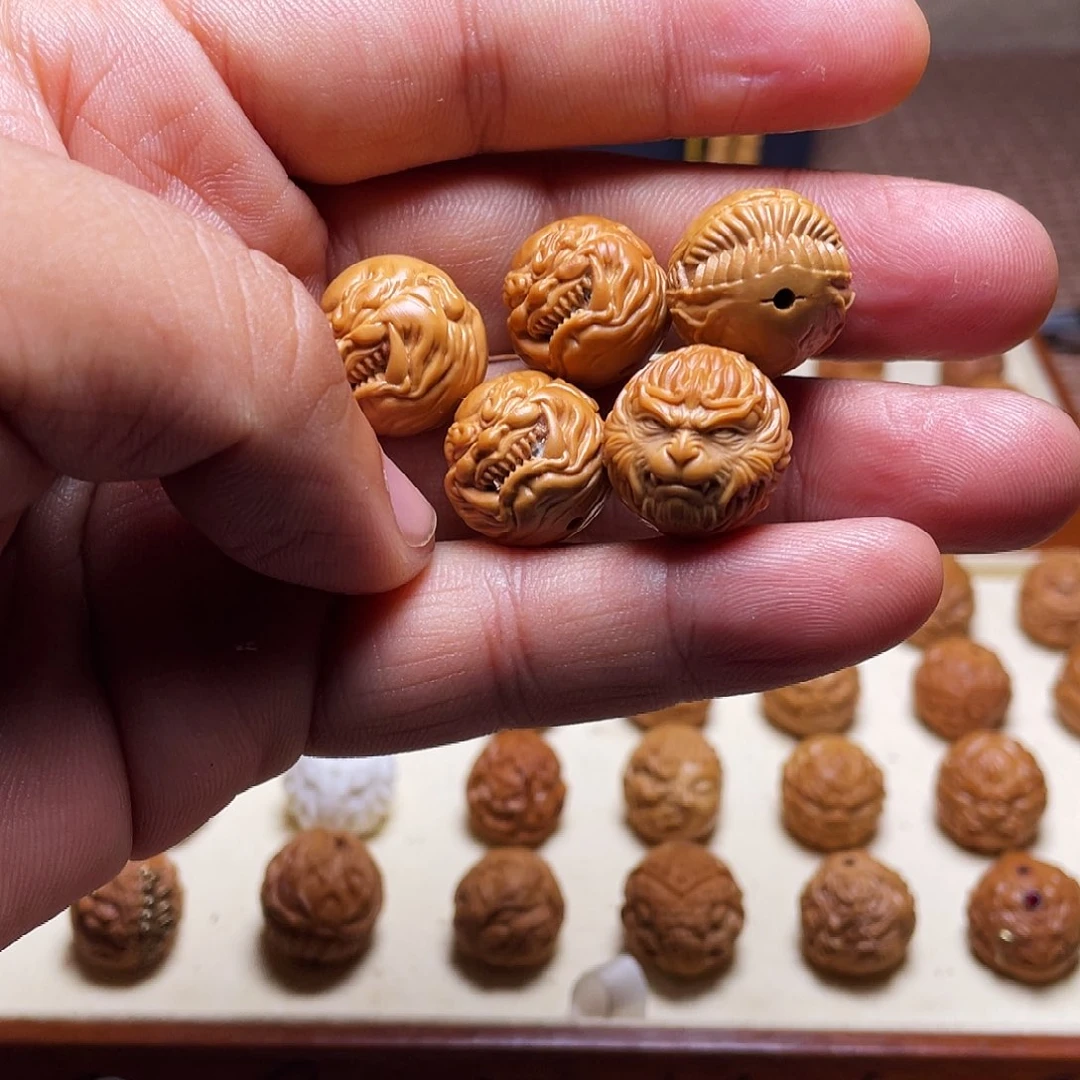 文玩核桃吊坠17➕18左右猴头核桃瑕疵随机发五颗