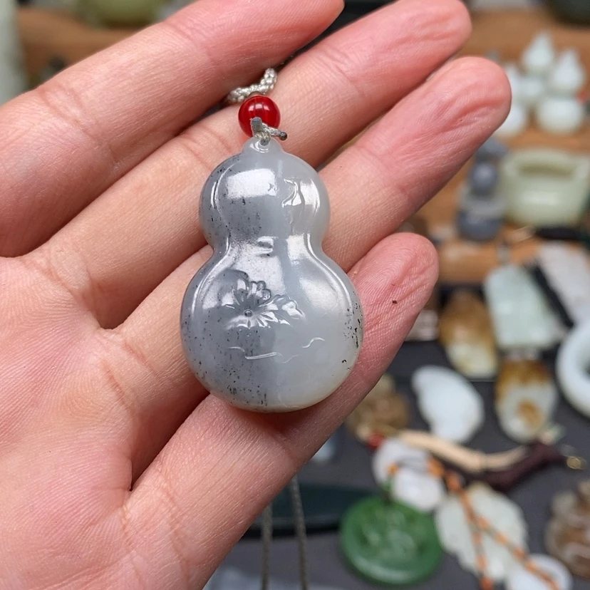 【闪购商品】颈饰未镶嵌和田玉（糖玉）