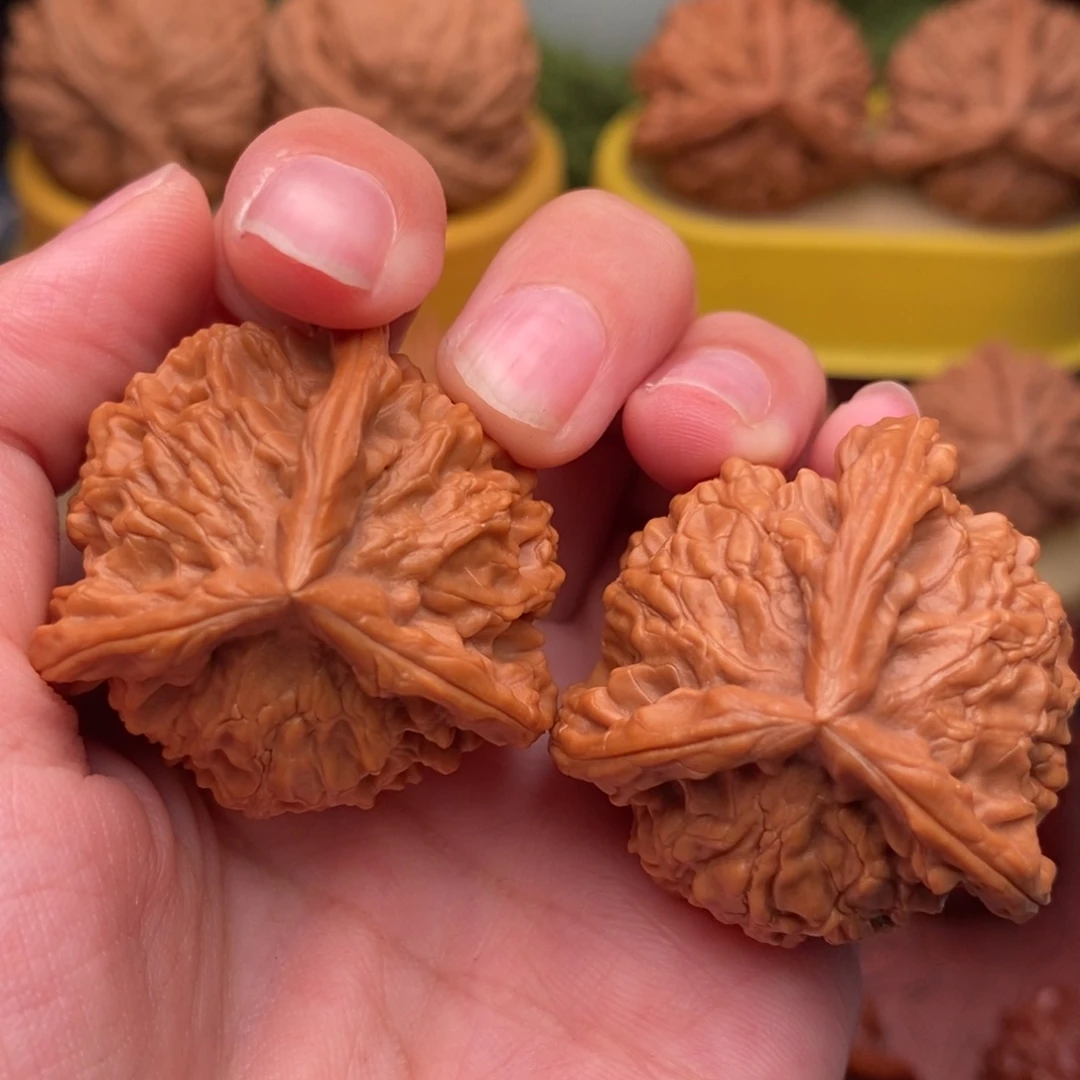 文玩核桃把件盘山奔38