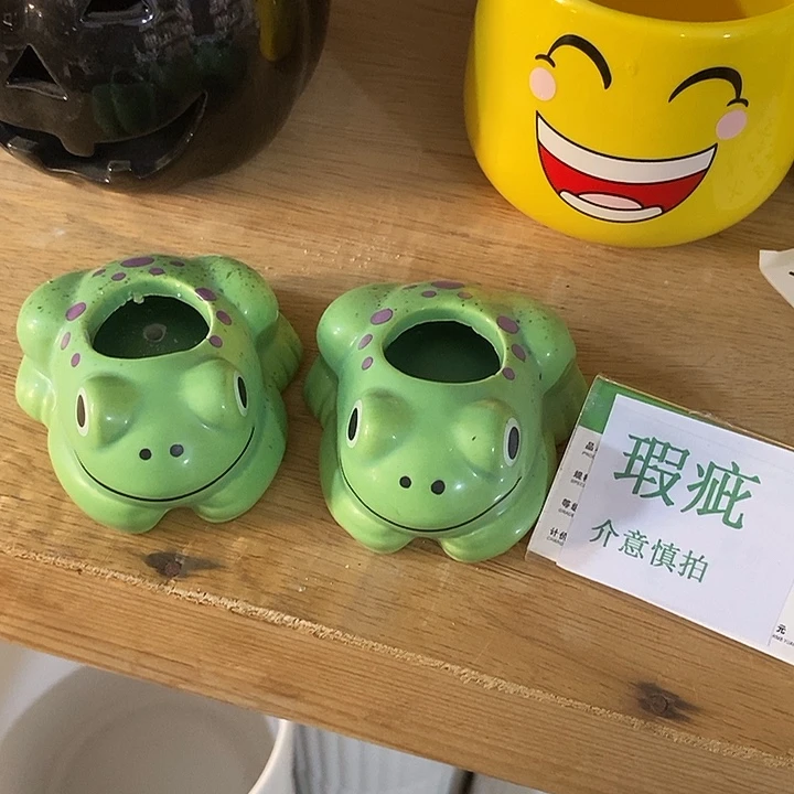 紫砂花盆多肉瑕疵盆有孔。