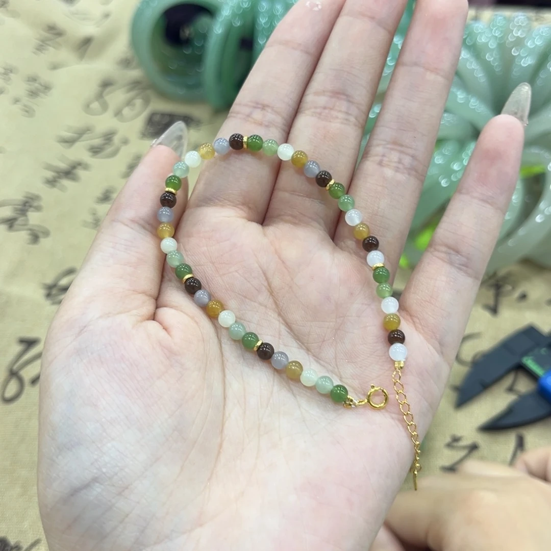 手链未镶嵌和田玉卡四左右的珠子