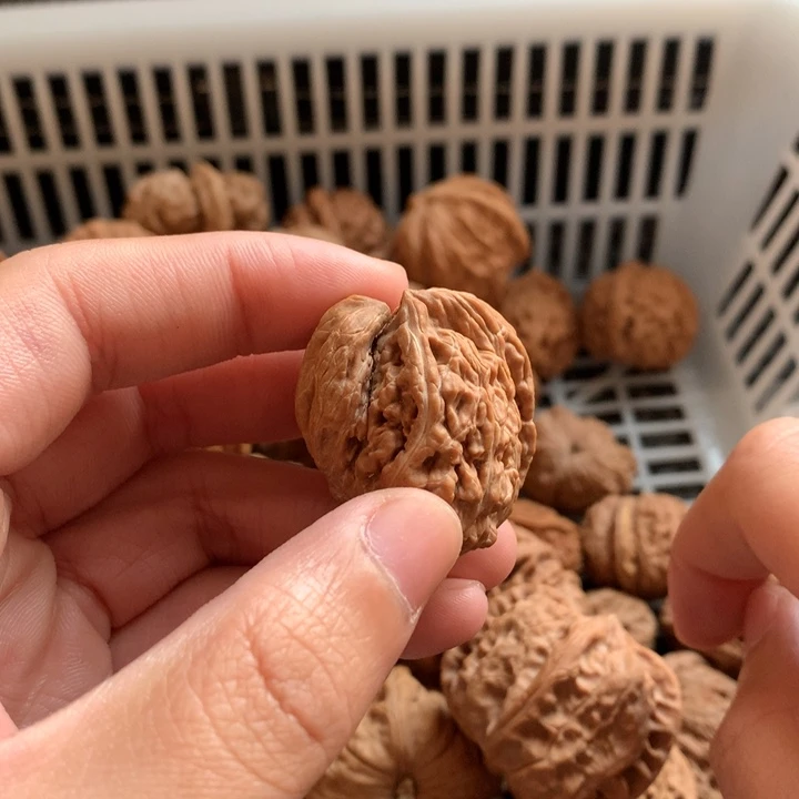 浪***义吊坠文玩核桃挂角