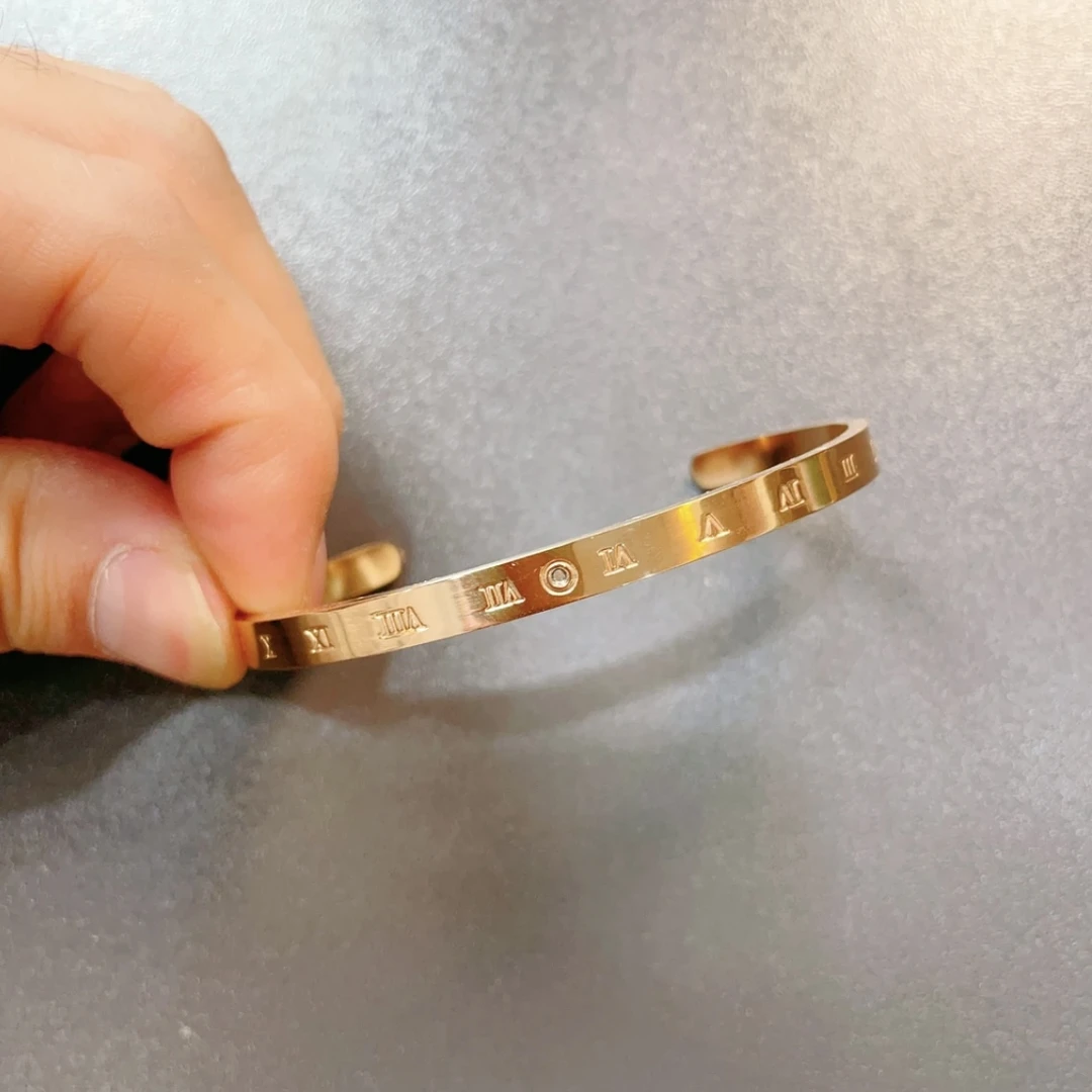 非卖品展示非遗特色手工艺手圈