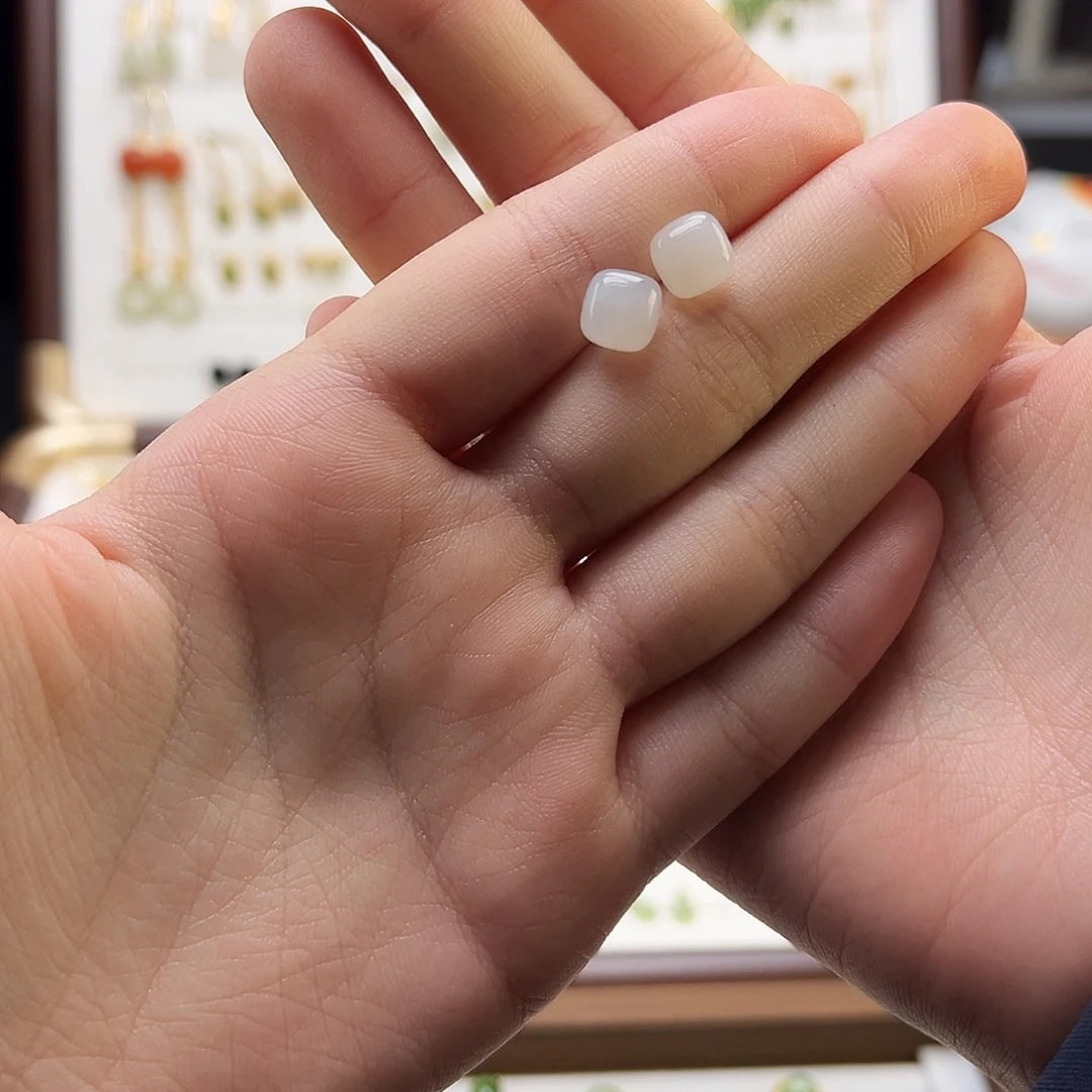 银S925镶嵌和田玉耳饰